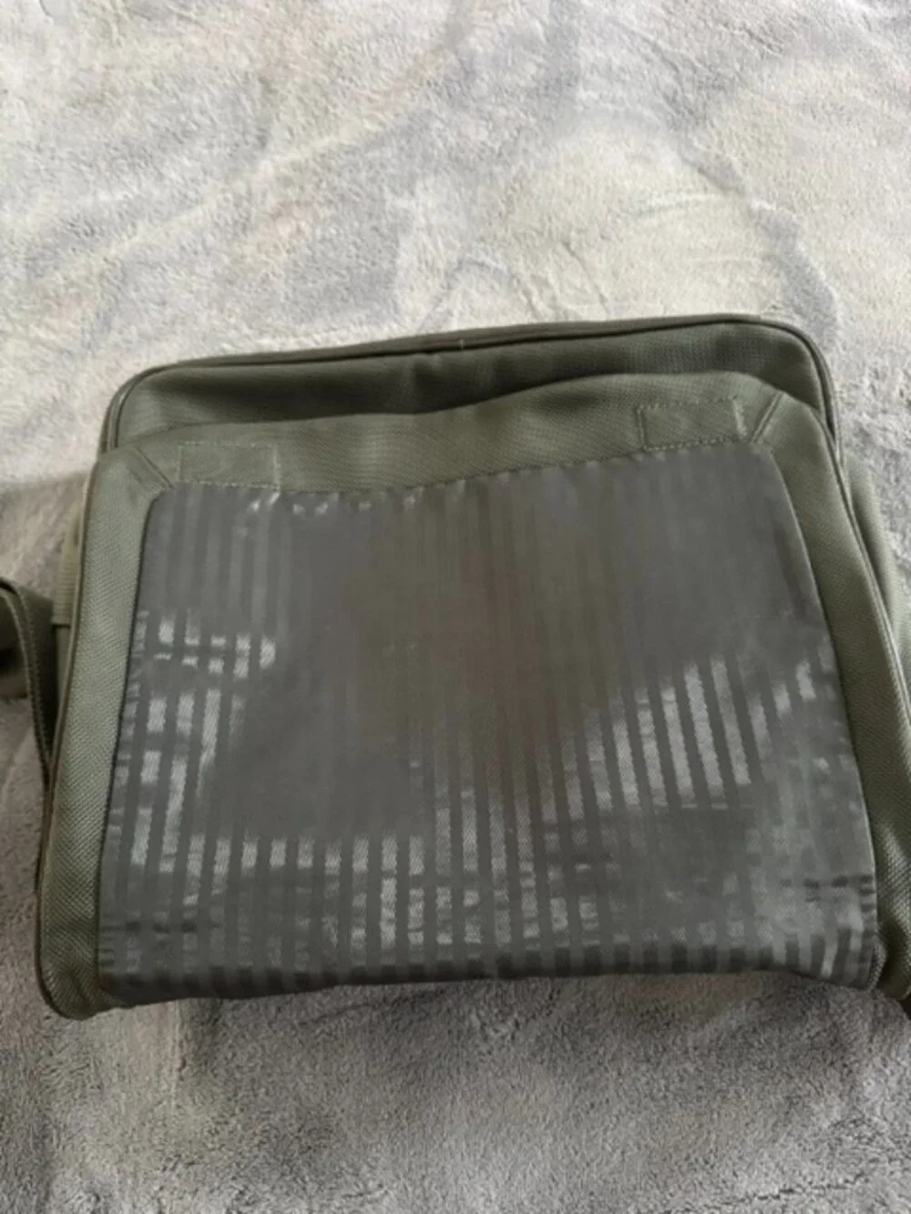 TUMI MESSENGER/LAPTOP BAG